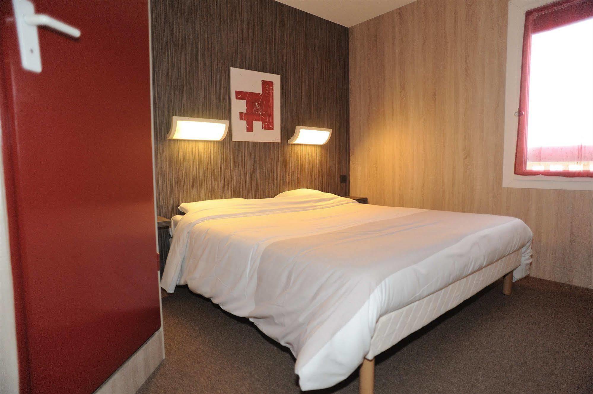 Hotel 4 Saisons Onet-le-Château Zewnętrze zdjęcie