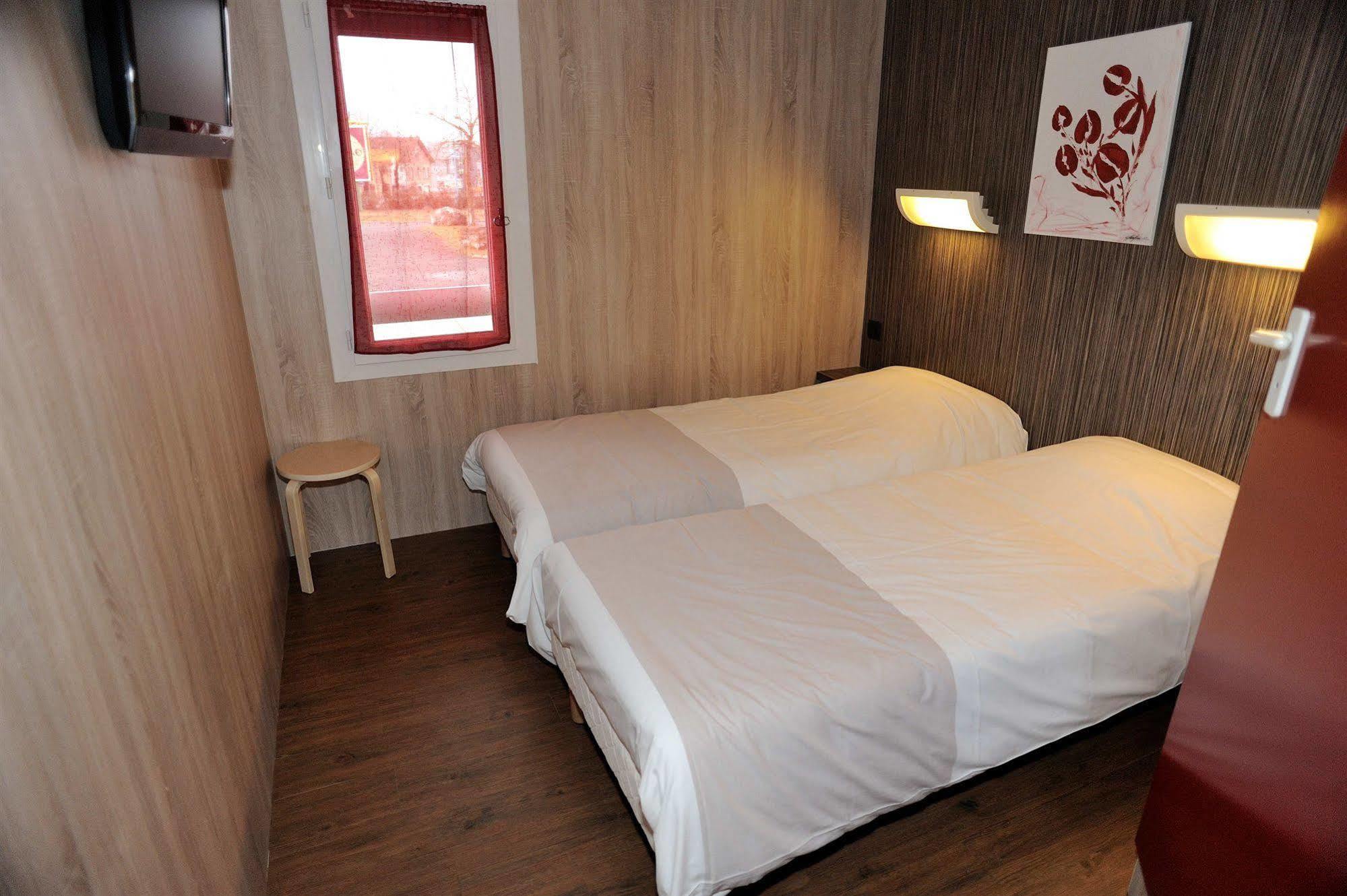 Hotel 4 Saisons Onet-le-Château Zewnętrze zdjęcie