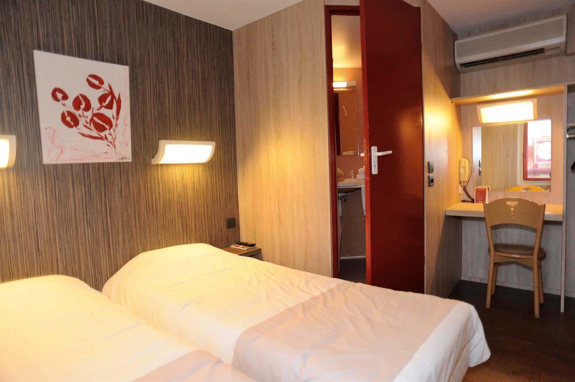 Hotel 4 Saisons Onet-le-Château Zewnętrze zdjęcie